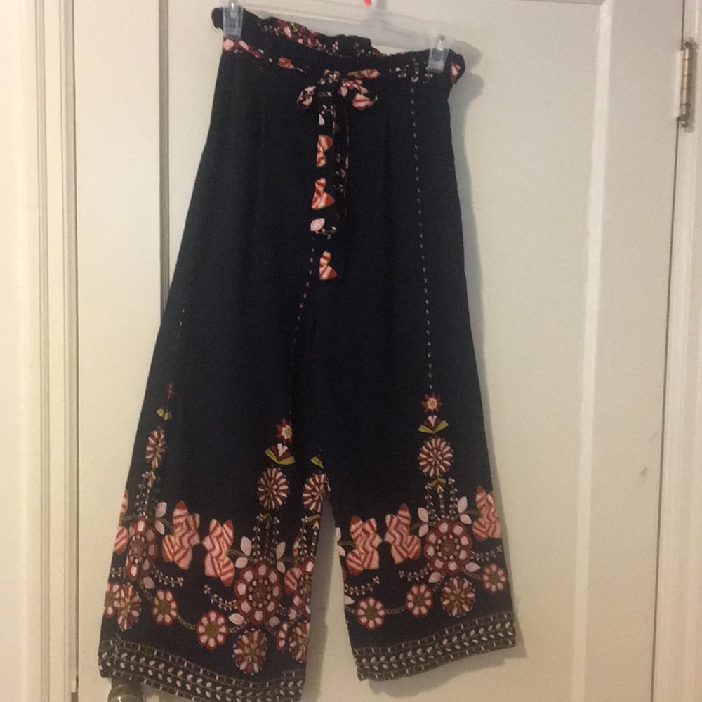 Capri Pants with beautiful detailing.